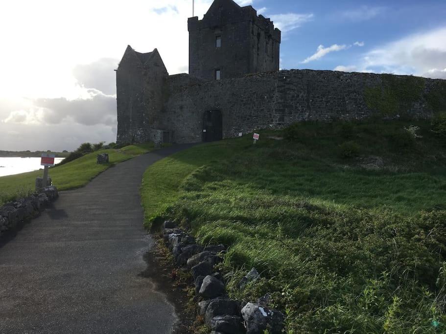 Appartamento The Burren Snug Galway Esterno foto